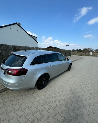 Opel Insignia cena 30900 przebieg: 249700, rok produkcji 2015 z Poznań małe 67